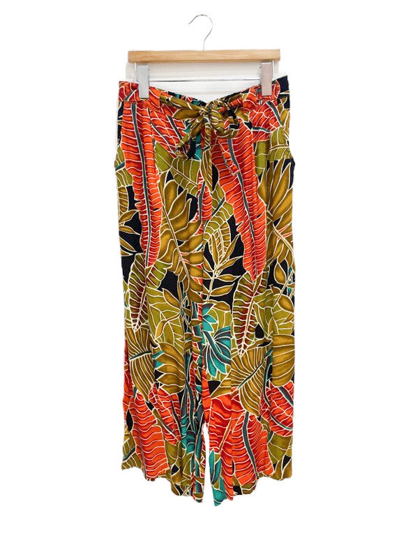 Tali 3/4 printed pant with tie belt - various prints
