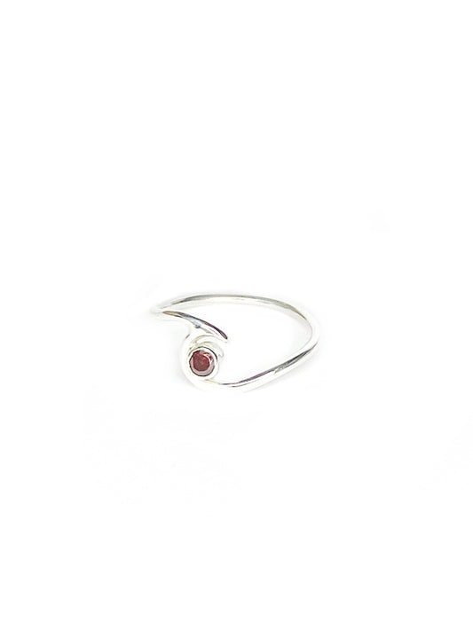 Garnet silver ring with wave design