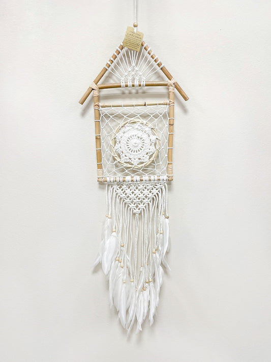 Macrame house dreamcatcher - width 25cm - various colours