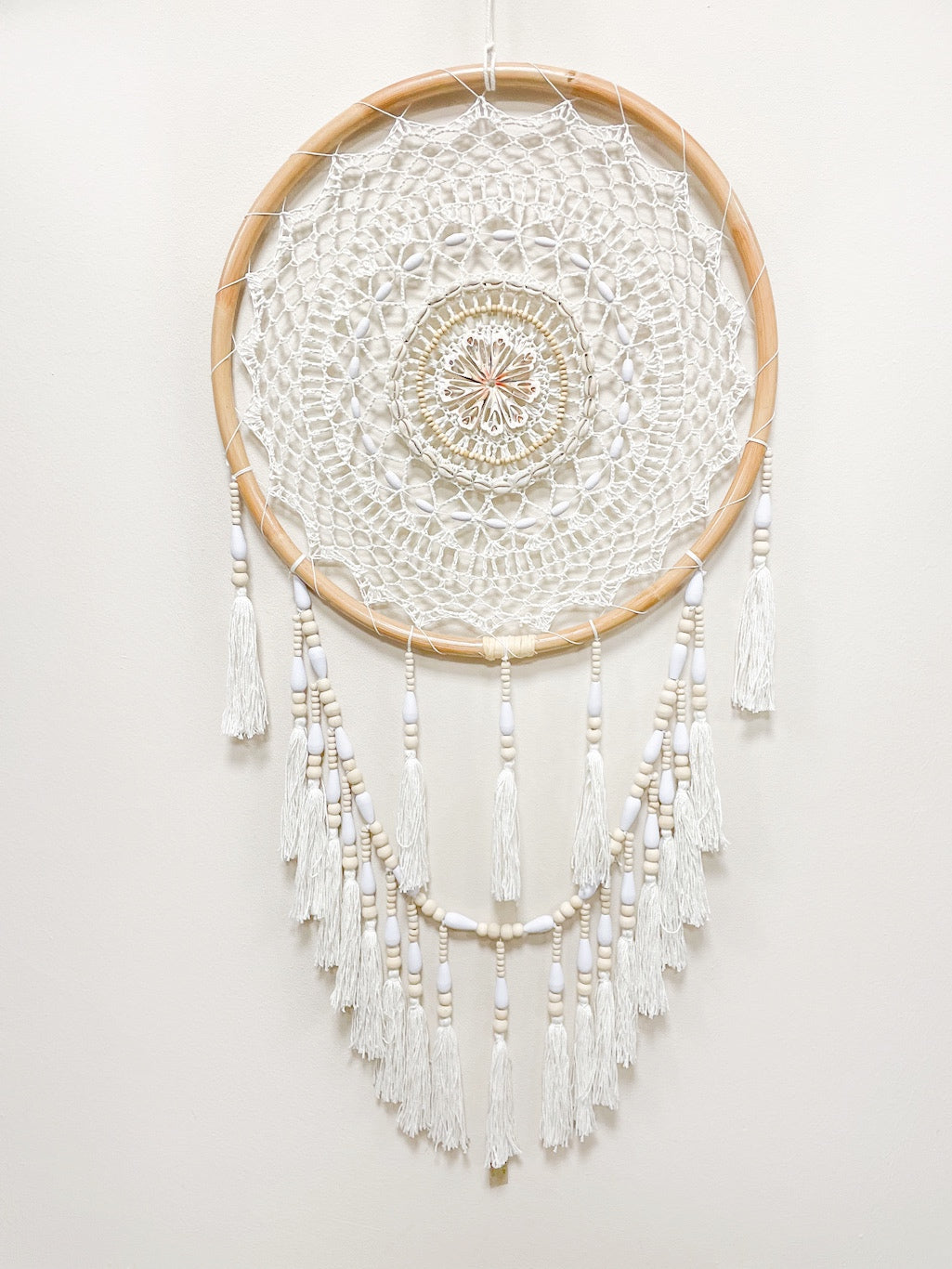 Crochet dreamcatcher shell flower large - 52cm diameter - various colours