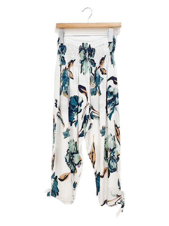3/4 pant with hem ties - various prints