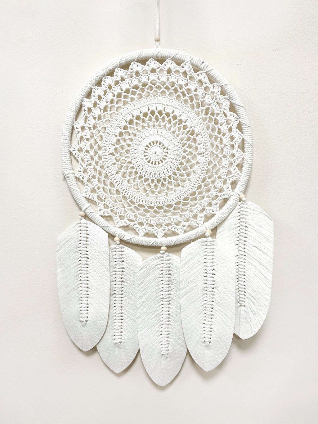 Crochet dreamcatcher with macrame leaves - 32cm diameter - various colours