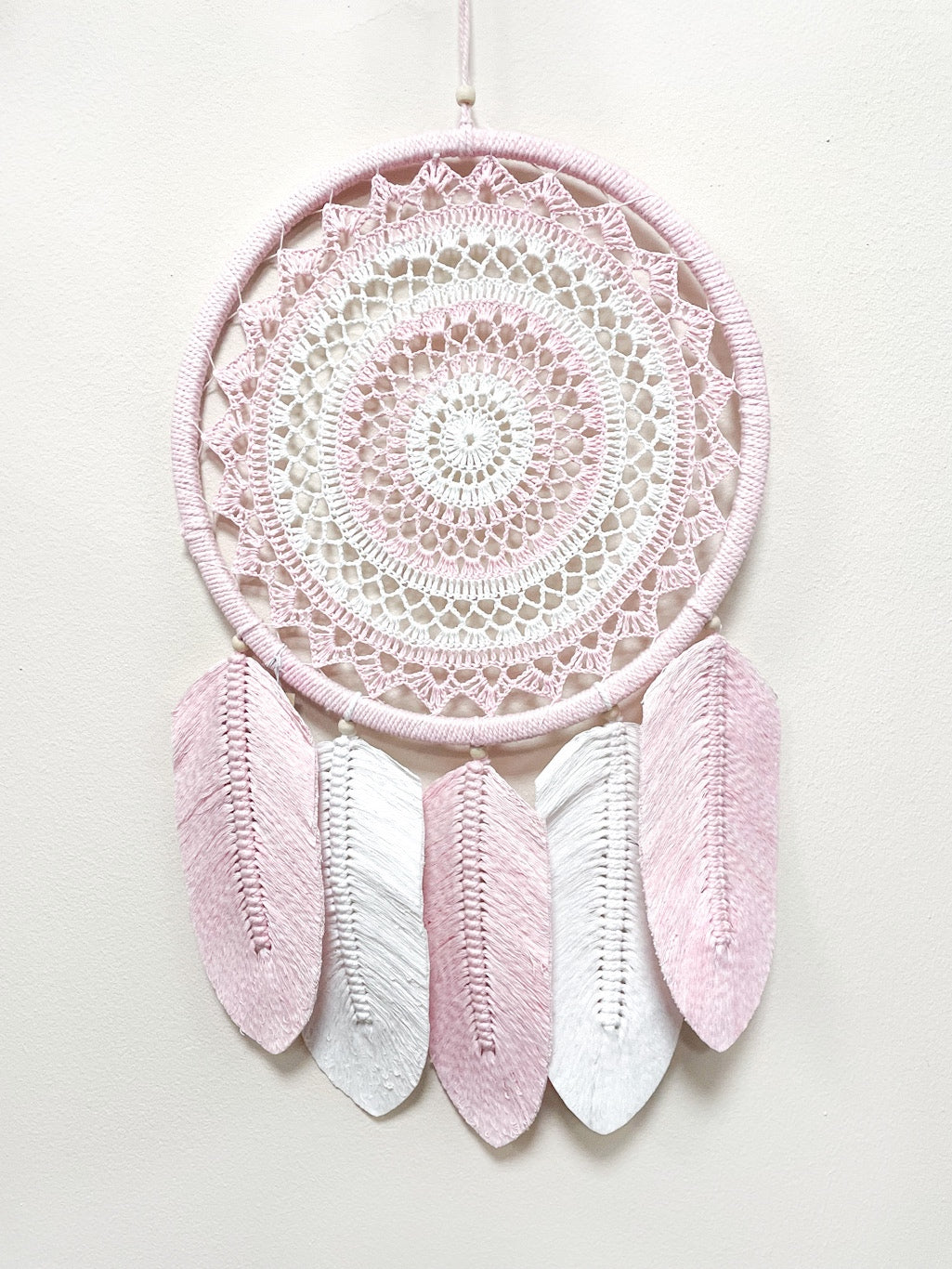 Crochet dreamcatcher with macrame leaves - 32cm diameter - various colours
