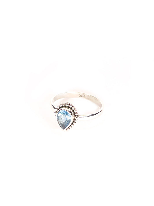 Drop shaped aquamarine silver ring