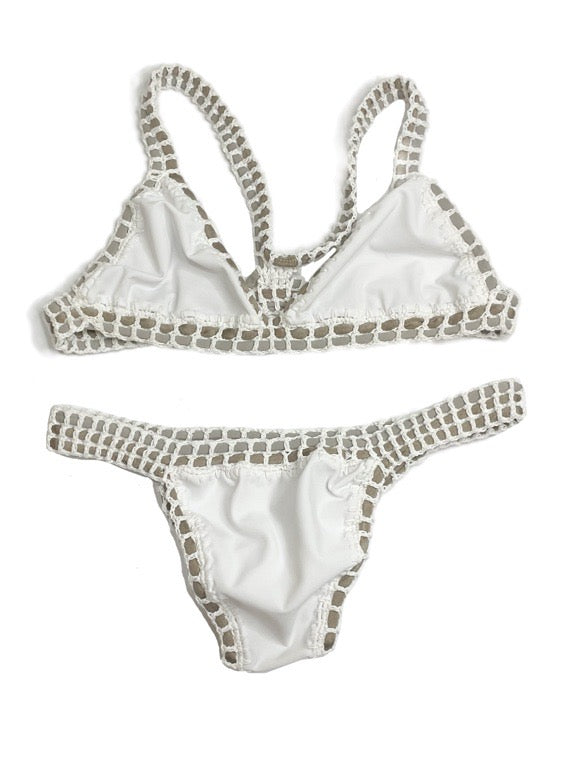 Bikini with contrast crochet trim - various