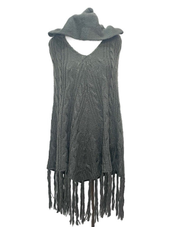 Poncho with cables, hoody & tassels