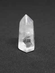 CLEAR QUARTZ POINTS MEDIUM