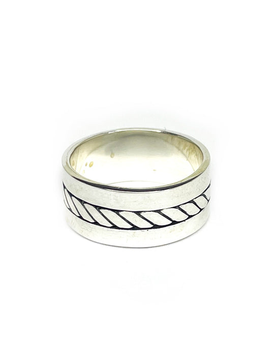 Wide silver band with centre rope design