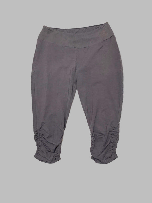 Cropped Bamboo material leggings