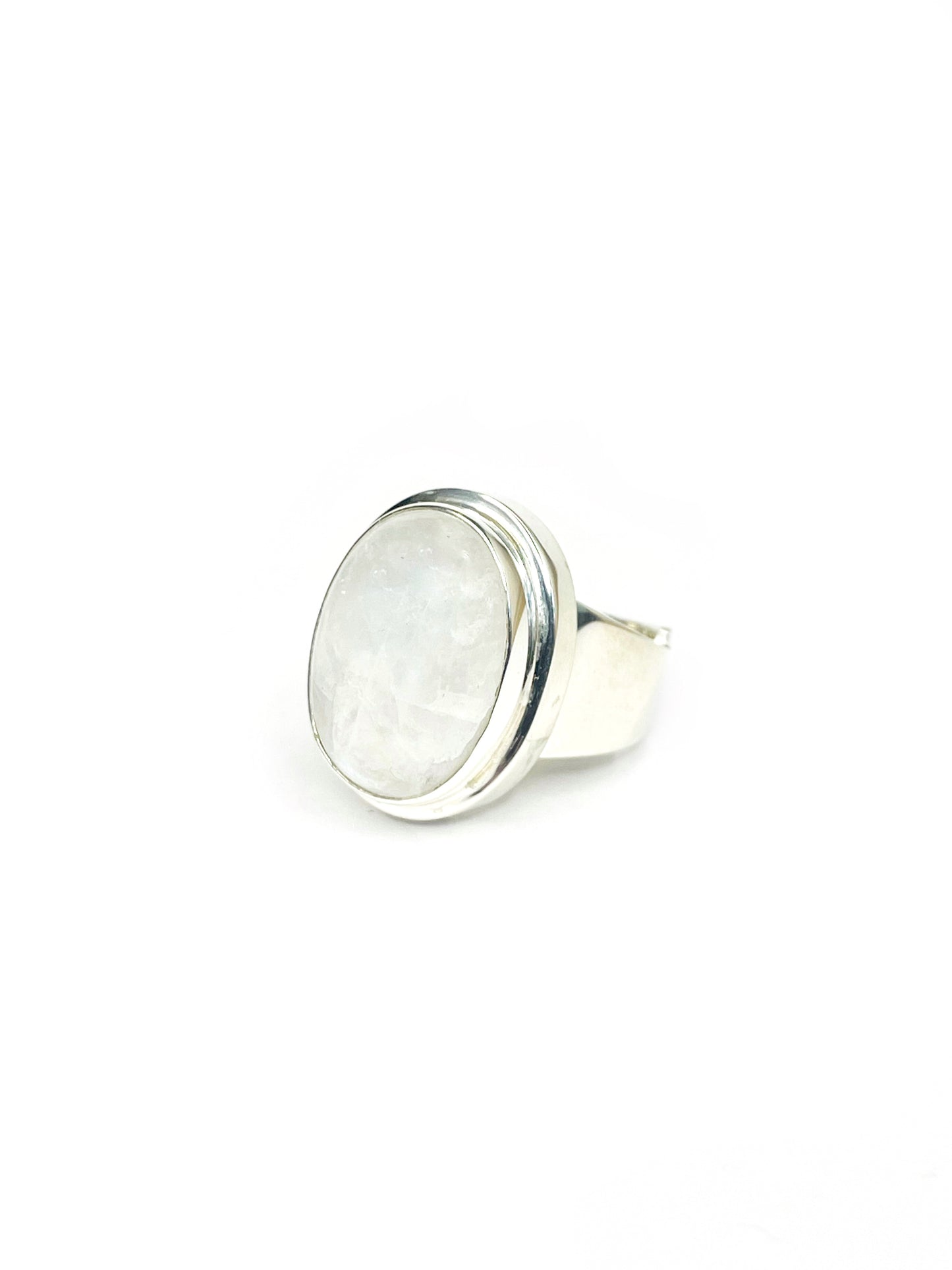 ❤Oval rainbow moonstone silver ring