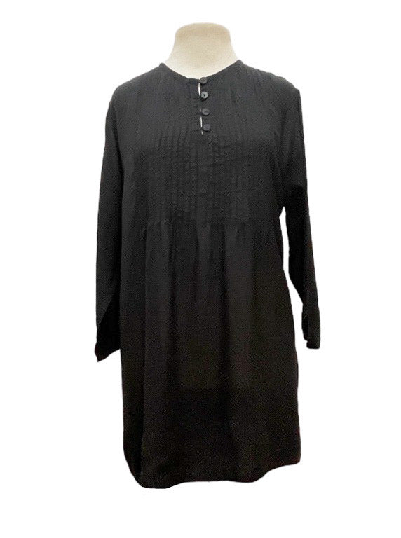 Bibi pin-tuck top with 3/4 sleeve