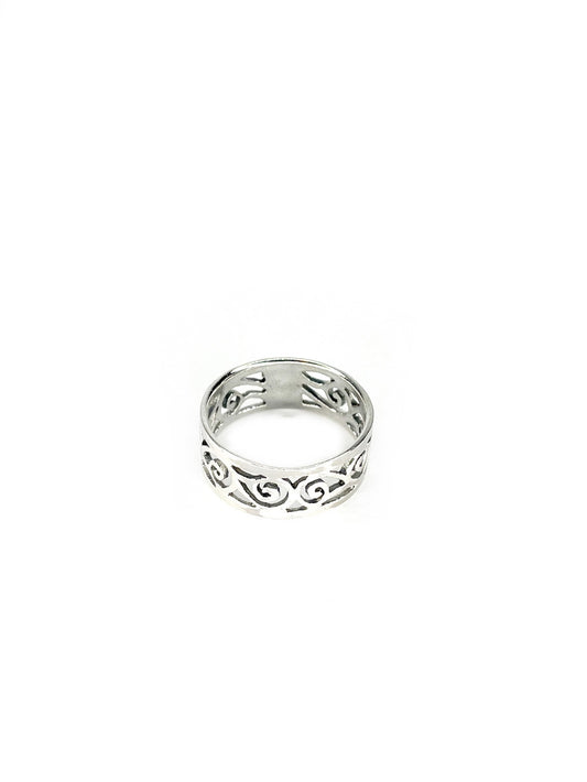 Silver cut-out detail ring