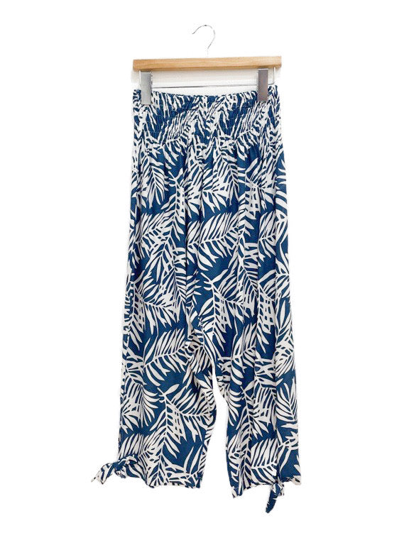 3/4 pant with hem ties - various prints