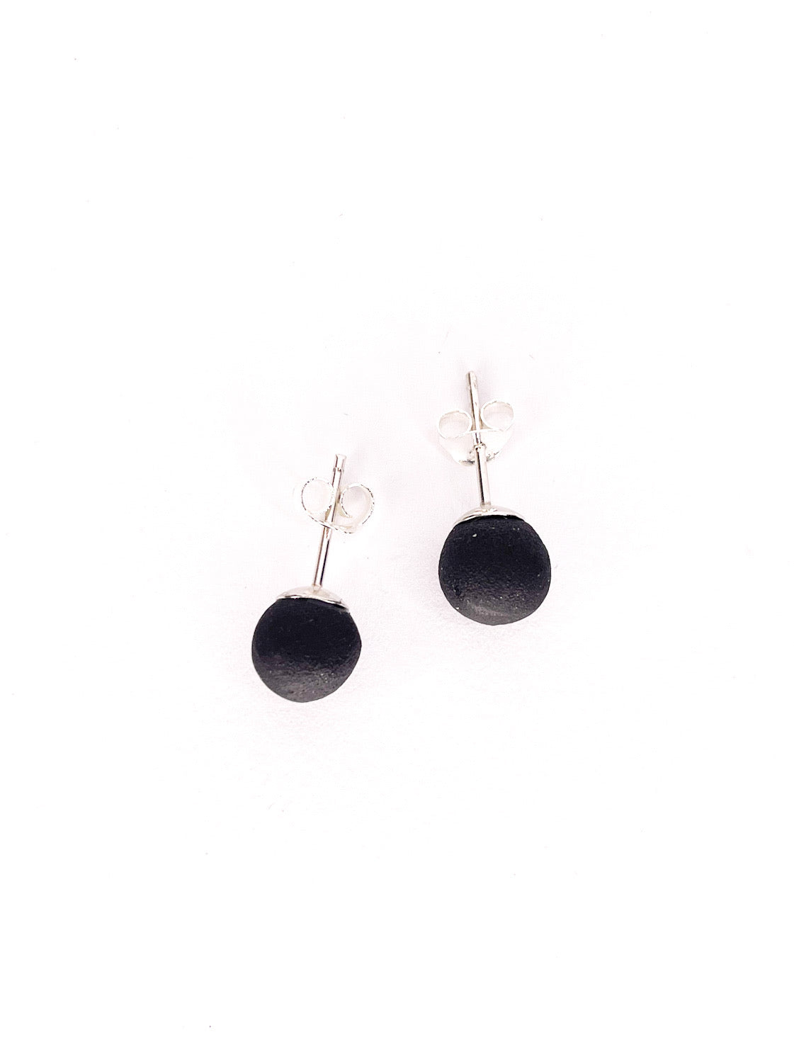 Black stud silver earrings