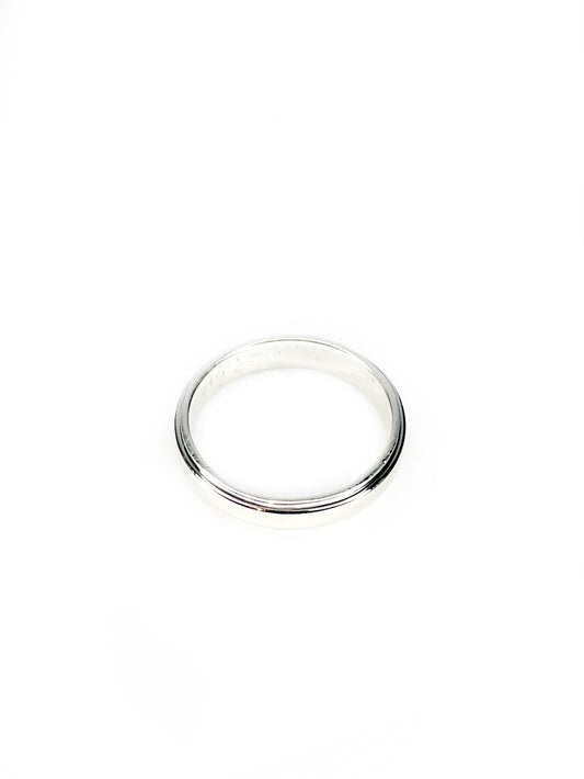 Silver spinner ring