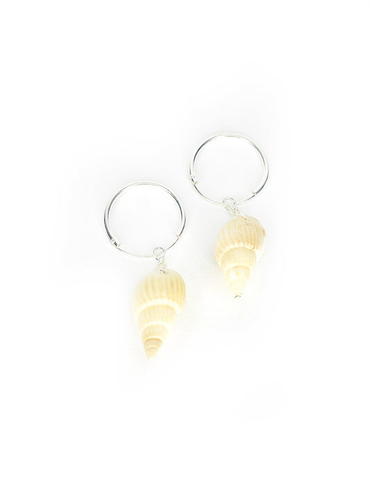 Silver and shell earrings - natural