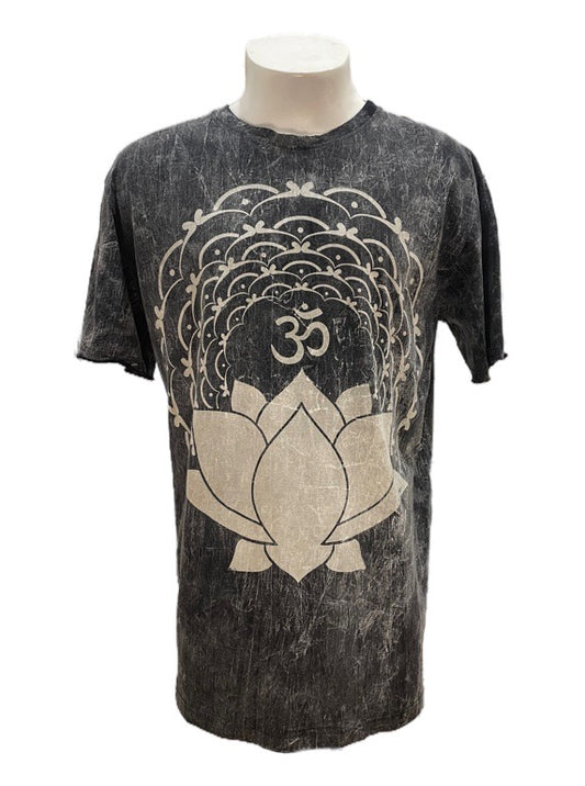 "Om lotus" black cotton tee shirt - X-large 58cm 1/2 chest