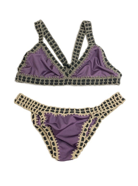 Bikini with contrast crochet trim - various