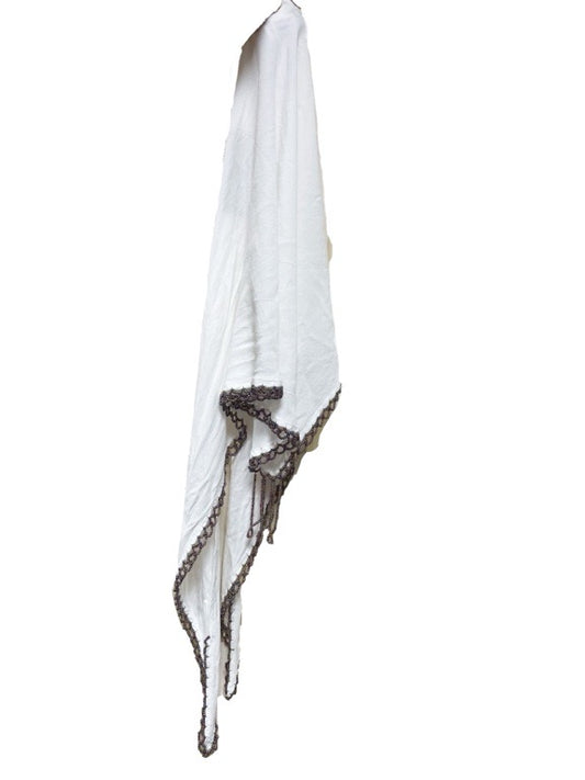 ❤Triangle scarf with beaded edge
