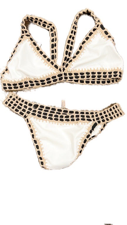 Bikini with contrast crochet trim - various