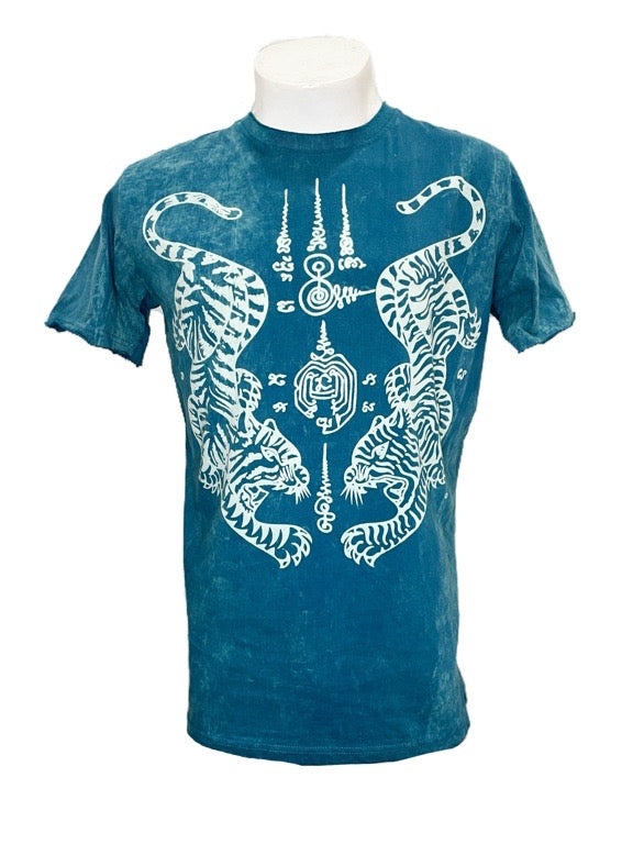 "Tigers" turquoise cotton tee shirt - medium 1/2 chest 54cm