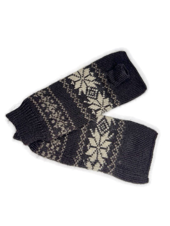 Snowflake design hand warmers